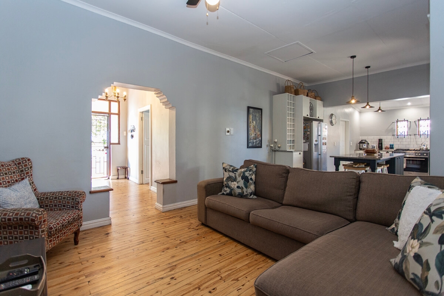 3 Bedroom Property for Sale in Oakdale Western Cape